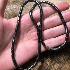 Vintage metallic grey hematite barrel bead necklace